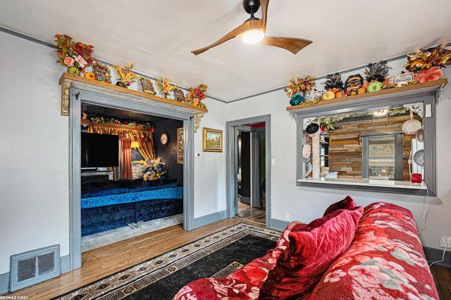 185 Moross Street, Mount Clemens, MI 48043