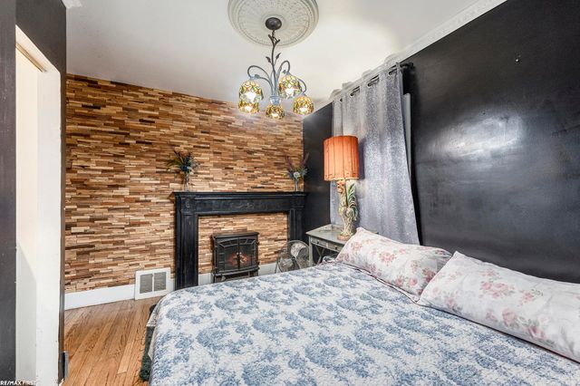 185 Moross Street, Mount Clemens, MI 48043