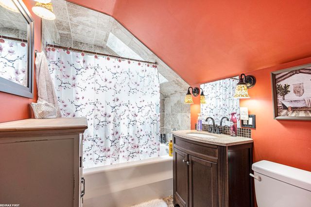 185 Moross Street, Mount Clemens, MI 48043