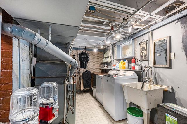 185 Moross Street, Mount Clemens, MI 48043