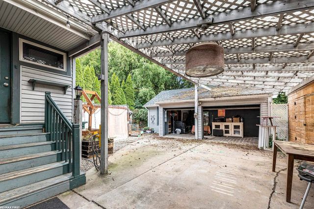 185 Moross Street, Mount Clemens, MI 48043