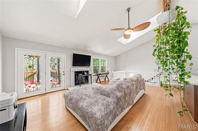 118 Walnut Hill Drive, St Charles, MO 63304