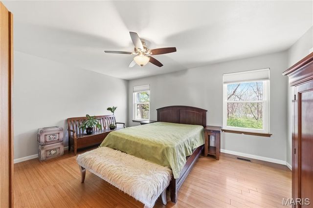 118 Walnut Hill Drive, St Charles, MO 63304