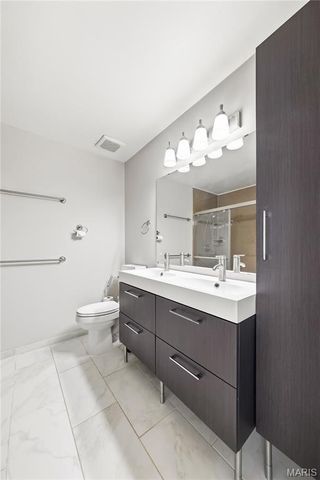 118 Walnut Hill Drive, St Charles, MO 63304