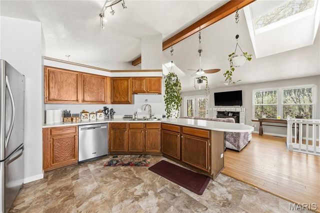 118 Walnut Hill Drive, St Charles, MO 63304