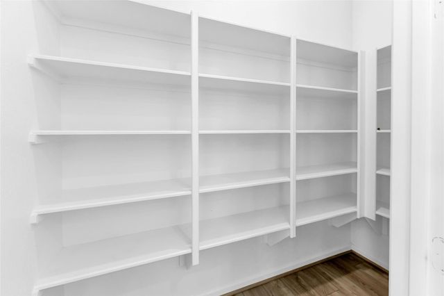 608 Cypress Bay Lane, Pinehurst, TX 77362