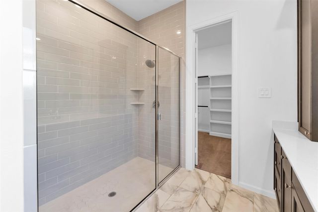 608 Cypress Bay Lane, Pinehurst, TX 77362