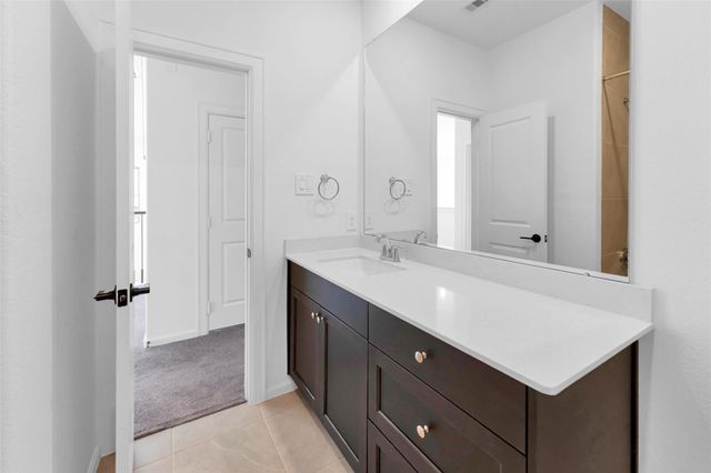 608 Cypress Bay Lane, Pinehurst, TX 77362