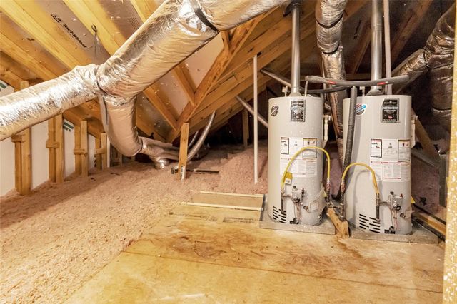 608 Cypress Bay Lane, Pinehurst, TX 77362