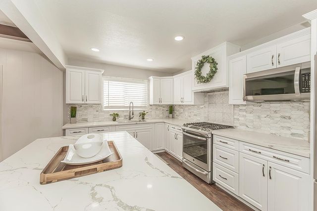 5915 E El Monte Way, Fresno, CA 93727