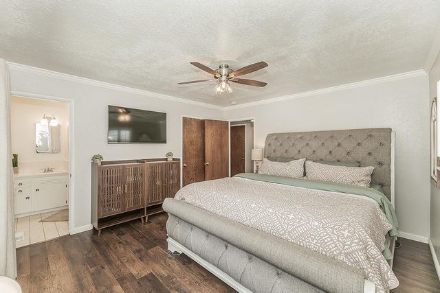 5915 E El Monte Way, Fresno, CA 93727