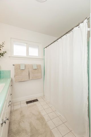 5915 E El Monte Way, Fresno, CA 93727