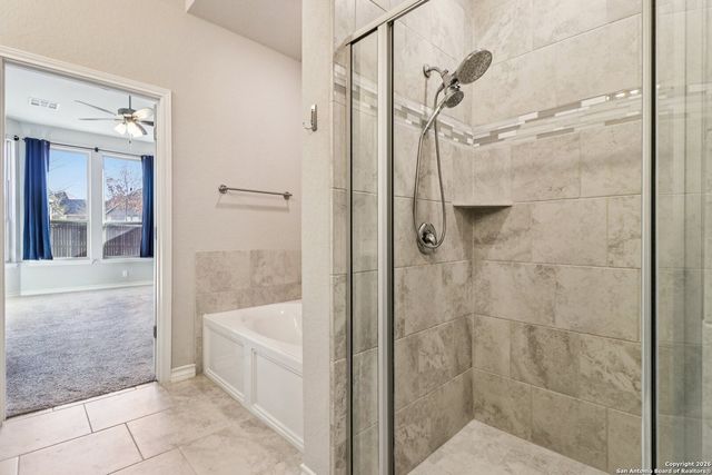 10208 High Noon Dr, San Antonio, TX 78254