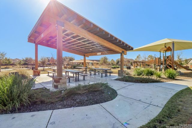 10208 High Noon Dr, San Antonio, TX 78254