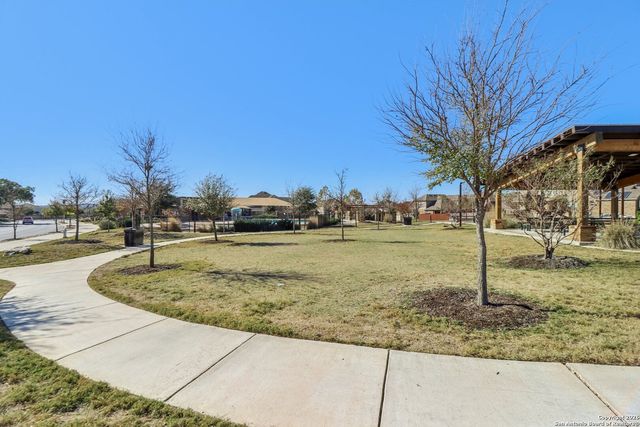 10208 High Noon Dr, San Antonio, TX 78254