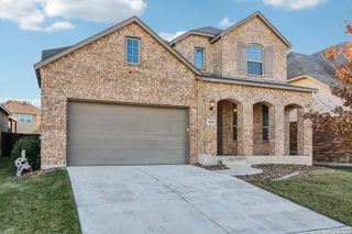 10208 High Noon Dr, San Antonio, TX 78254