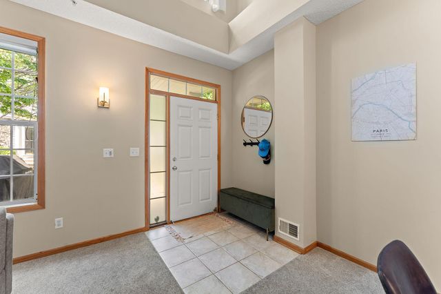 1610 Woodlynn Avenue 3, Maplewood, MN 55109