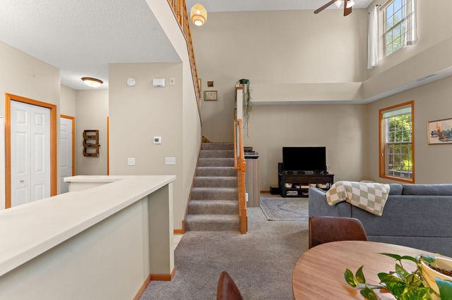 1610 Woodlynn Avenue 3, Maplewood, MN 55109