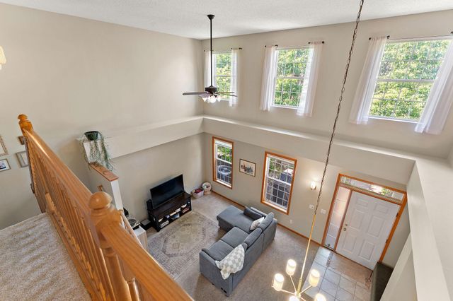 1610 Woodlynn Avenue 3, Maplewood, MN 55109