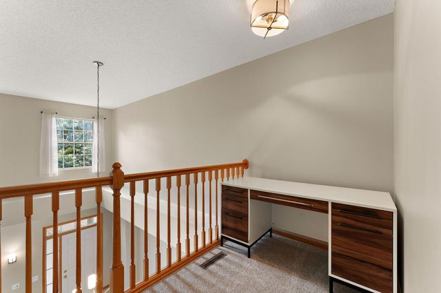 1610 Woodlynn Avenue 3, Maplewood, MN 55109