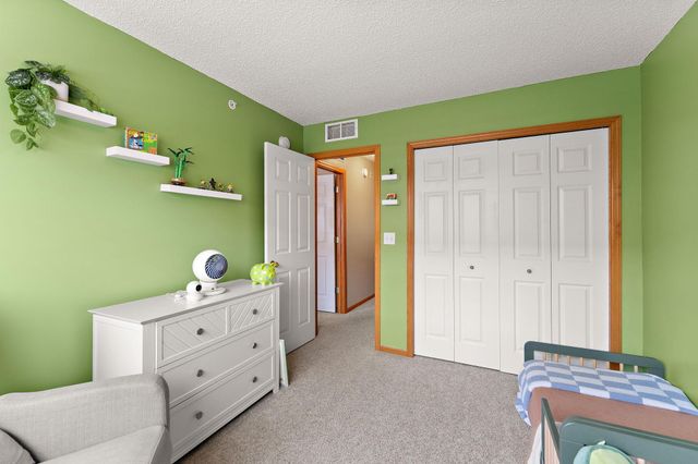 1610 Woodlynn Avenue 3, Maplewood, MN 55109