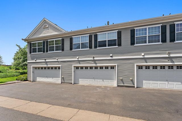 1610 Woodlynn Avenue 3, Maplewood, MN 55109