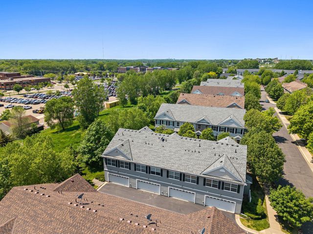 1610 Woodlynn Avenue 3, Maplewood, MN 55109