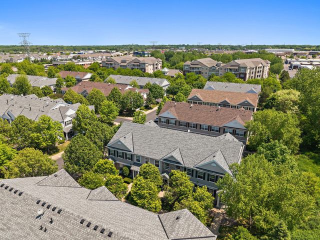 1610 Woodlynn Avenue 3, Maplewood, MN 55109