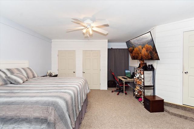 19 Horseshoe Bend Rd, Leoma, TN 38468