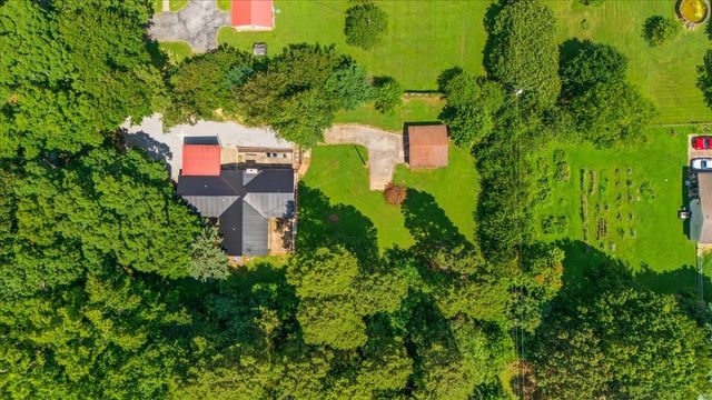 19 Horseshoe Bend Rd, Leoma, TN 38468