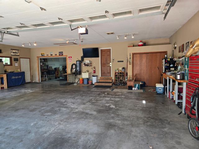 17500 Blackbird Trail, Hastings, MN 55033