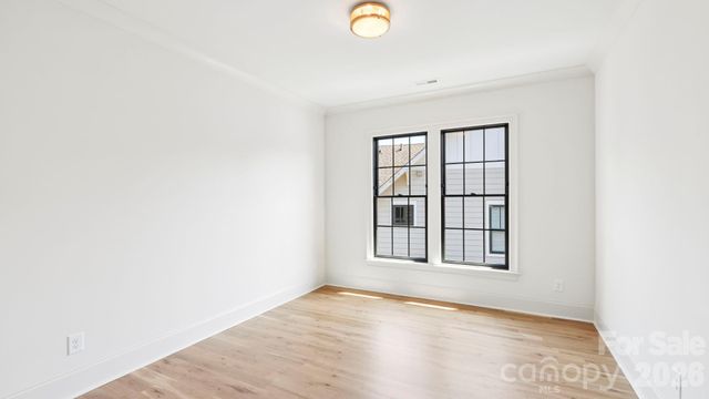 419 Lorna Street, Charlotte, NC 28205