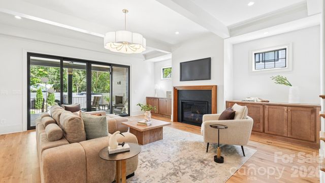 419 Lorna Street, Charlotte, NC 28205