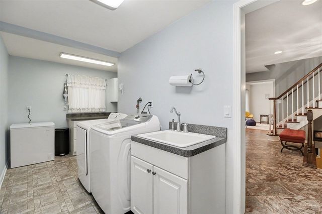 3786 Quarton Road, Bloomfield Hills, MI 48302