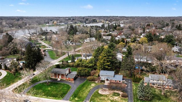 3786 Quarton Road, Bloomfield Hills, MI 48302