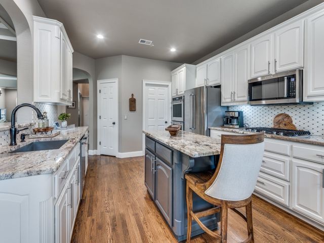 813 Weybridge Lane, Keller, TX 76248