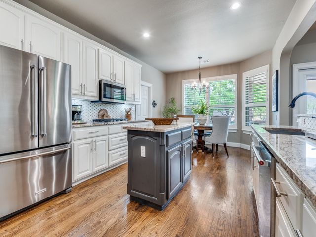 813 Weybridge Lane, Keller, TX 76248