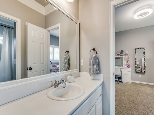 813 Weybridge Lane, Keller, TX 76248