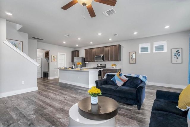7604 Grand Linden WAY 18, Austin, TX 78744