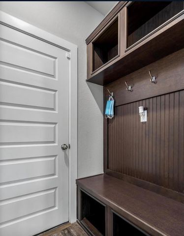 7604 Grand Linden WAY 18, Austin, TX 78744