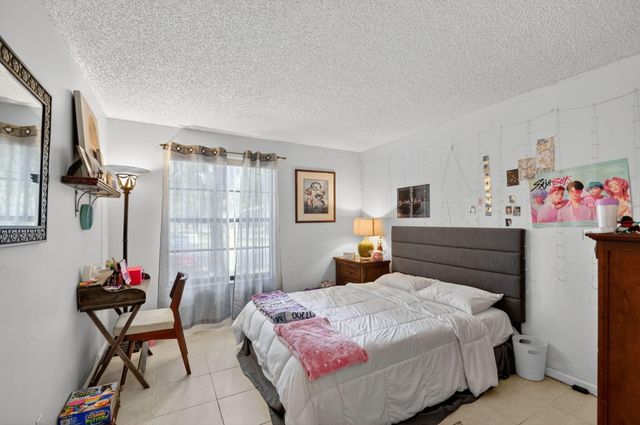 9810 Pineapple Tree Drive 103, Boynton Beach, FL 33436
