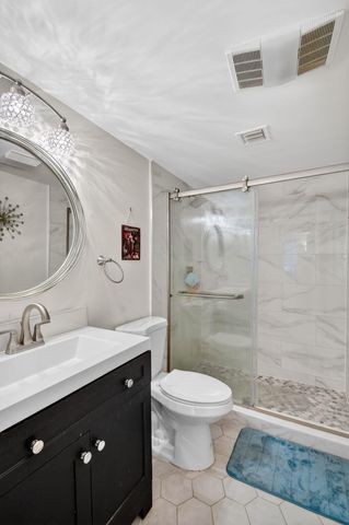 9810 Pineapple Tree Drive 103, Boynton Beach, FL 33436