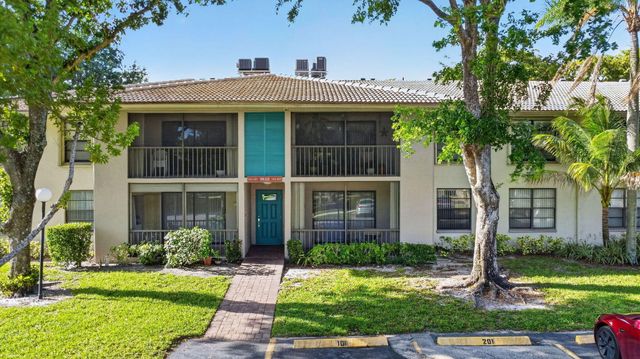 9810 Pineapple Tree Drive 103, Boynton Beach, FL 33436