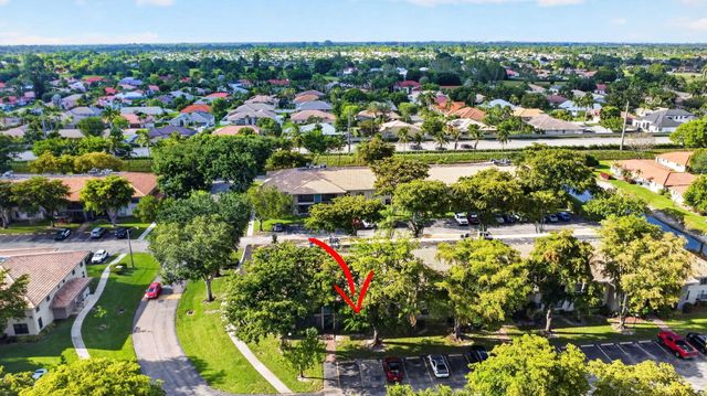 9810 Pineapple Tree Drive 103, Boynton Beach, FL 33436