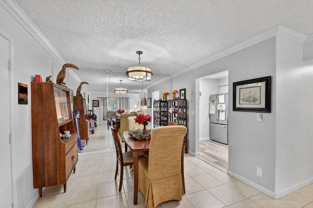 9810 Pineapple Tree Drive 103, Boynton Beach, FL 33436
