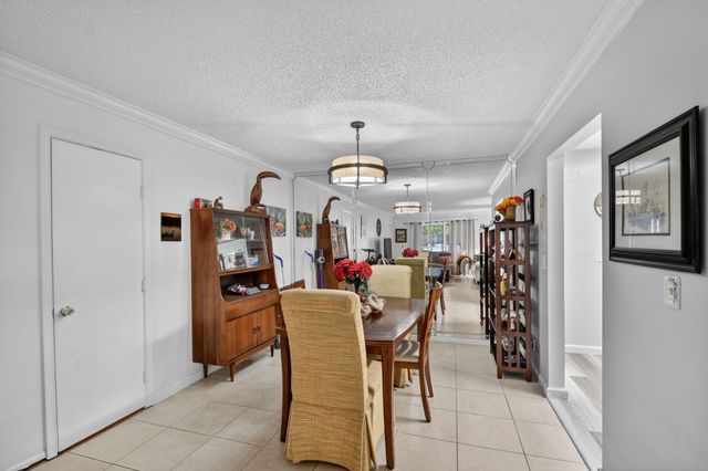 9810 Pineapple Tree Drive 103, Boynton Beach, FL 33436