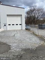 813 S READING AVENUE BLDG 1/ BAY 5, Boyertown, PA 19512