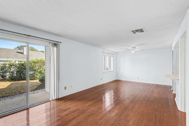 101 Old Ferry Road UNIT 10B, Shalimar, FL 32579