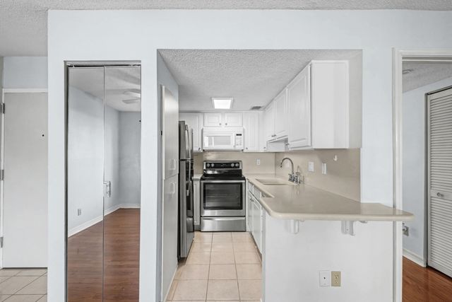 101 Old Ferry Road UNIT 10B, Shalimar, FL 32579