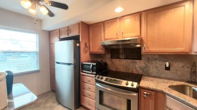 1032 Ainslie B 1032, Boca Raton, FL 33434